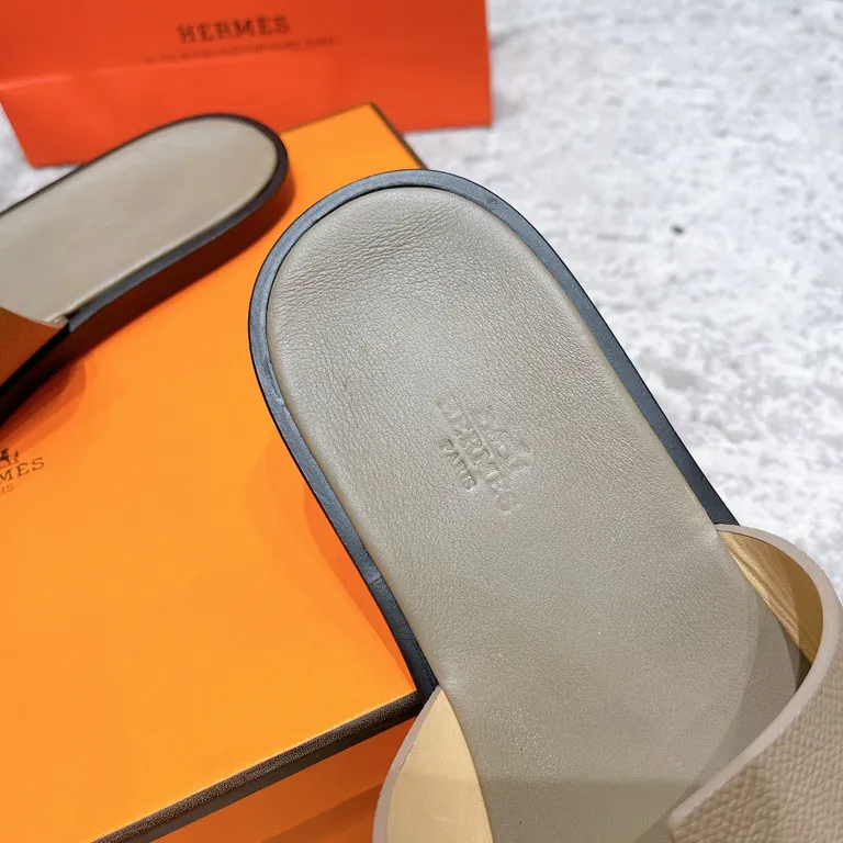 Hermes Shoe 